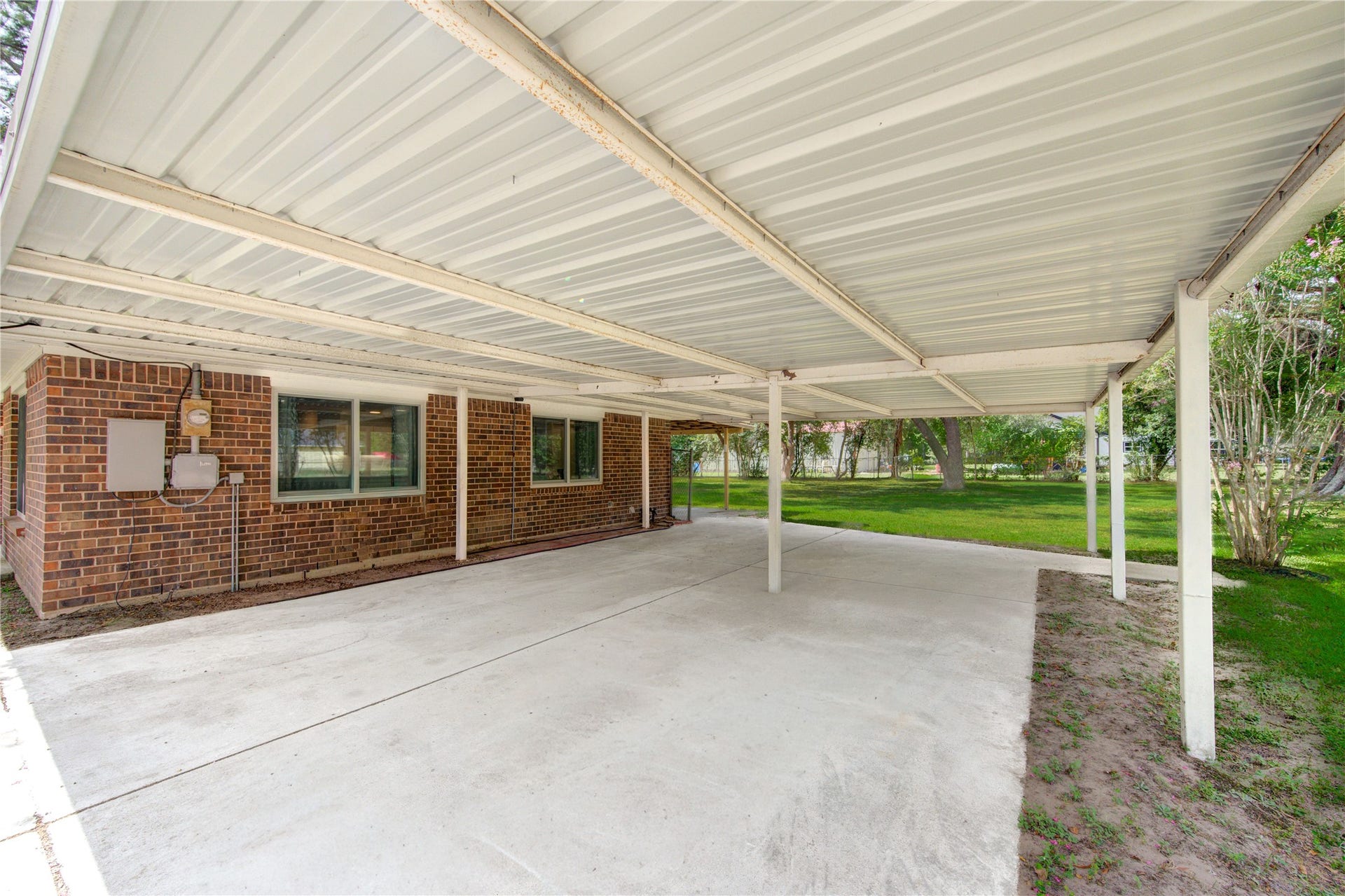16746 Main Street, Splendora, TX 77372 16746 Main Street, Splendora, TX 77372