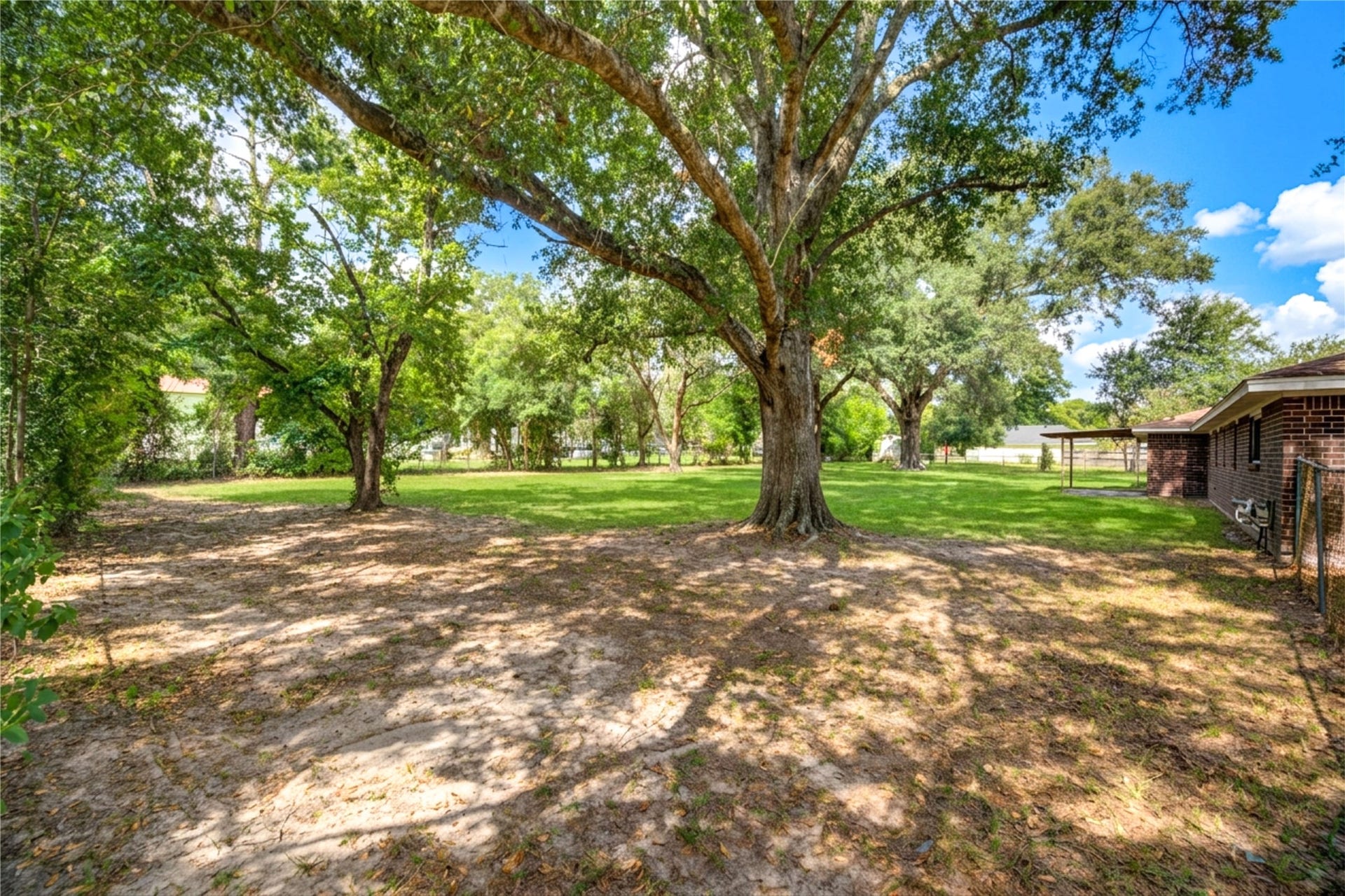 16746 Main Street, Splendora, TX 77372 16746 Main Street, Splendora, TX 77372
