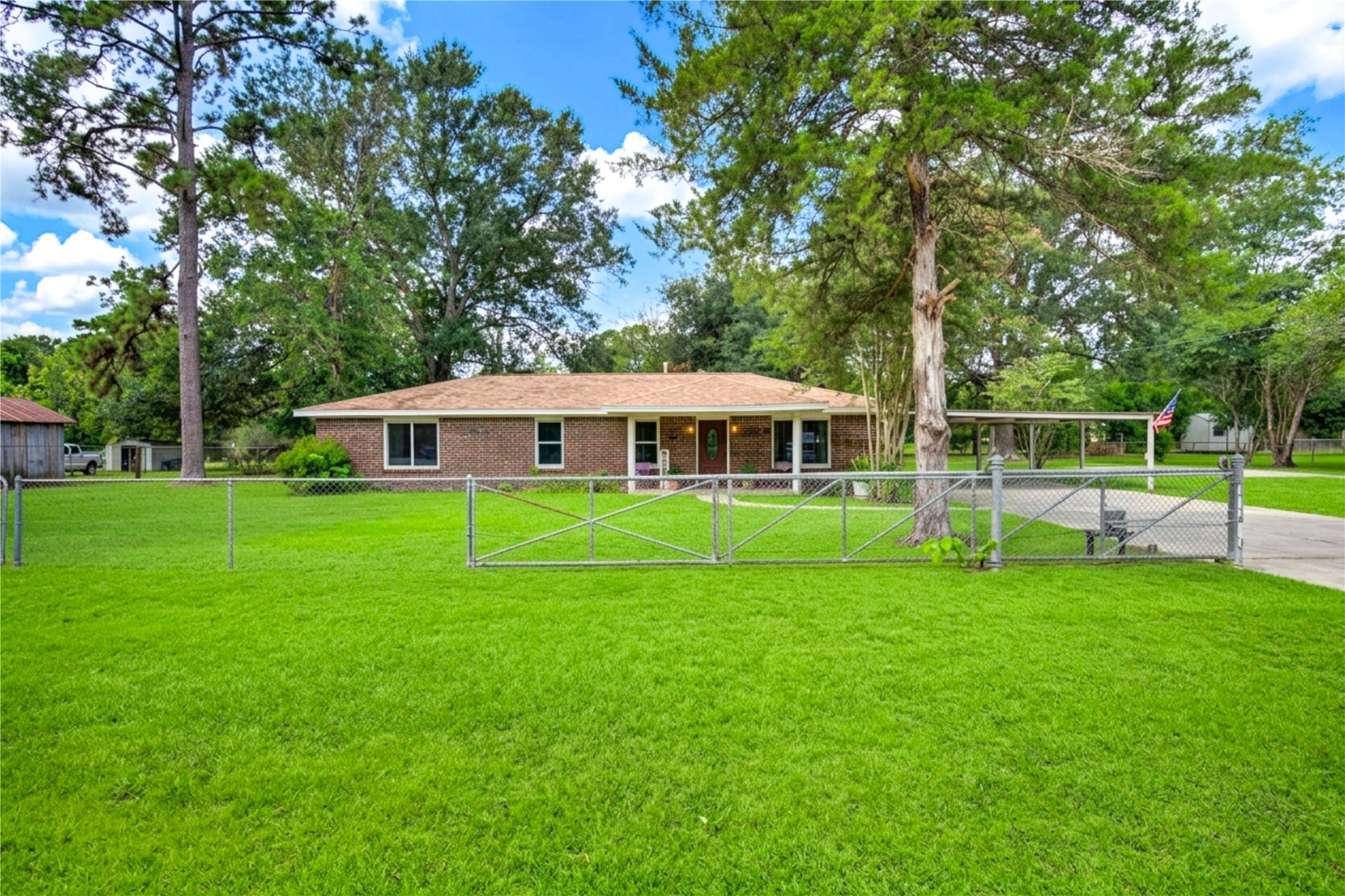 16746 Main Street, Splendora, TX 77372 16746 Main Street, Splendora, TX 77372