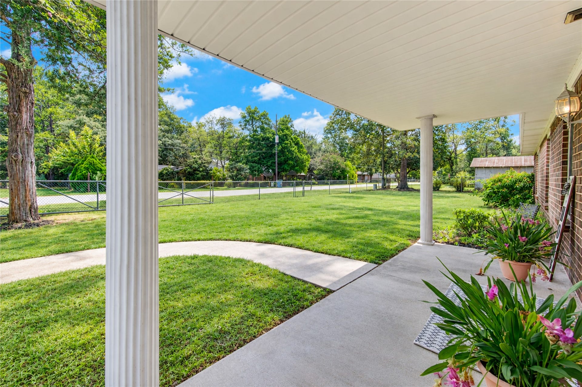 16746 Main Street, Splendora, TX 77372 16746 Main Street, Splendora, TX 77372