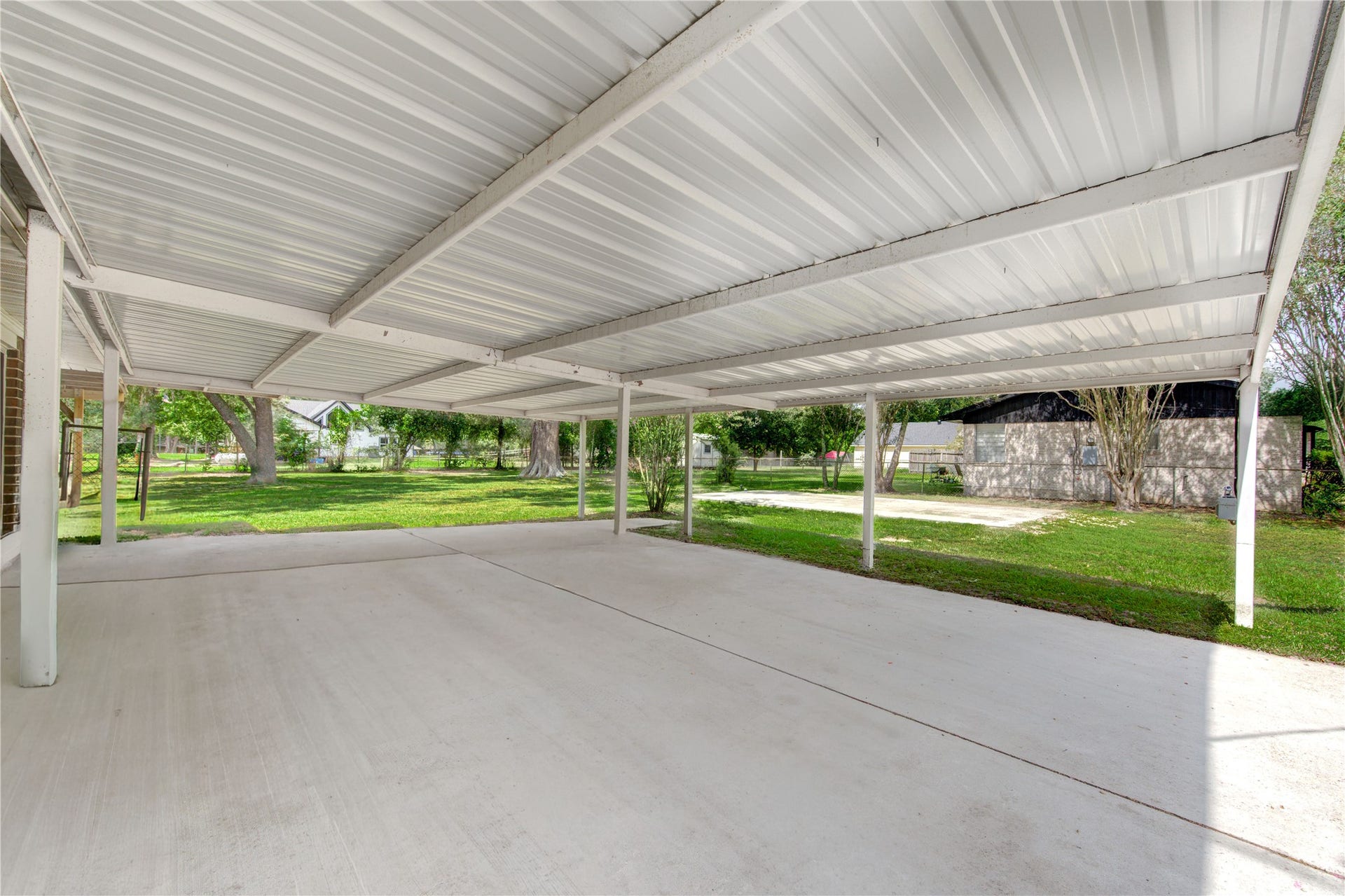 16746 Main Street, Splendora, TX 77372 16746 Main Street, Splendora, TX 77372