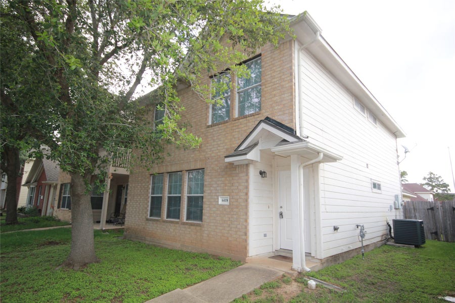 Property photo for 6418 Mountain Pines Lane, Katy, TX