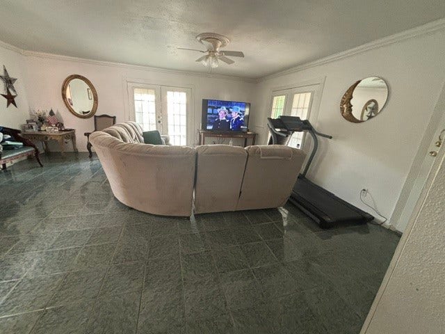 9718 Debbie Lane, Houston, TX 77038 9718 Debbie Lane, Houston, TX 77038