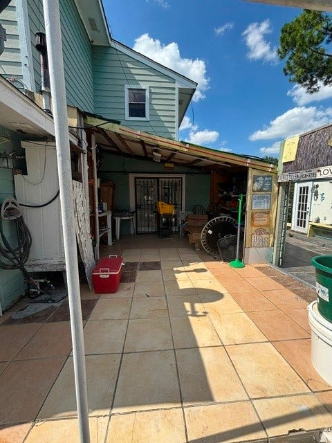 9718 Debbie Lane, Houston, TX 77038 9718 Debbie Lane, Houston, TX 77038