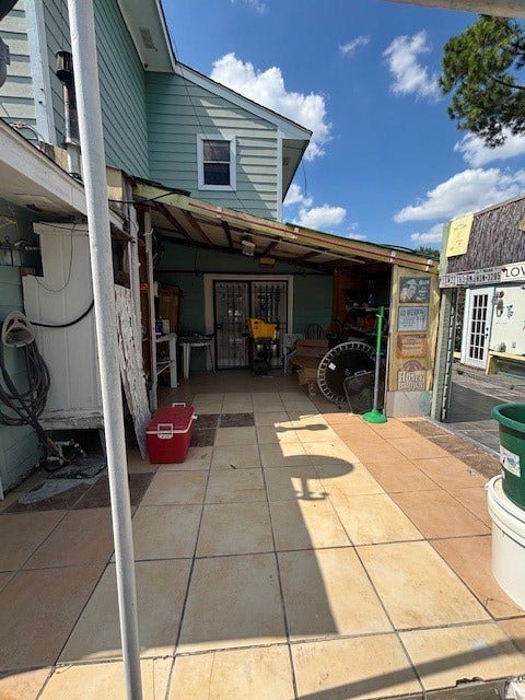 9718 Debbie Lane, Houston, TX 77038 9718 Debbie Lane, Houston, TX 77038