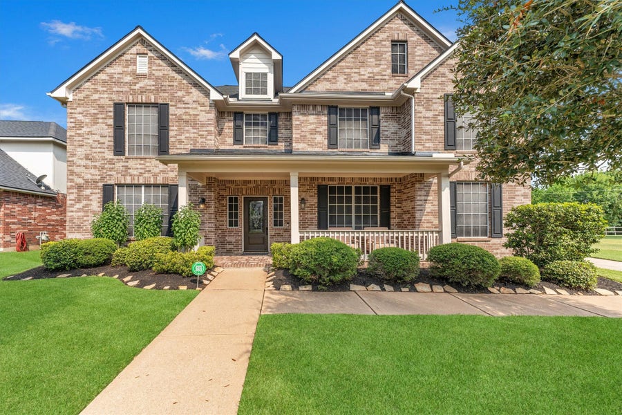 Property photo for 3015 Briarsage Lane, Pearland, TX