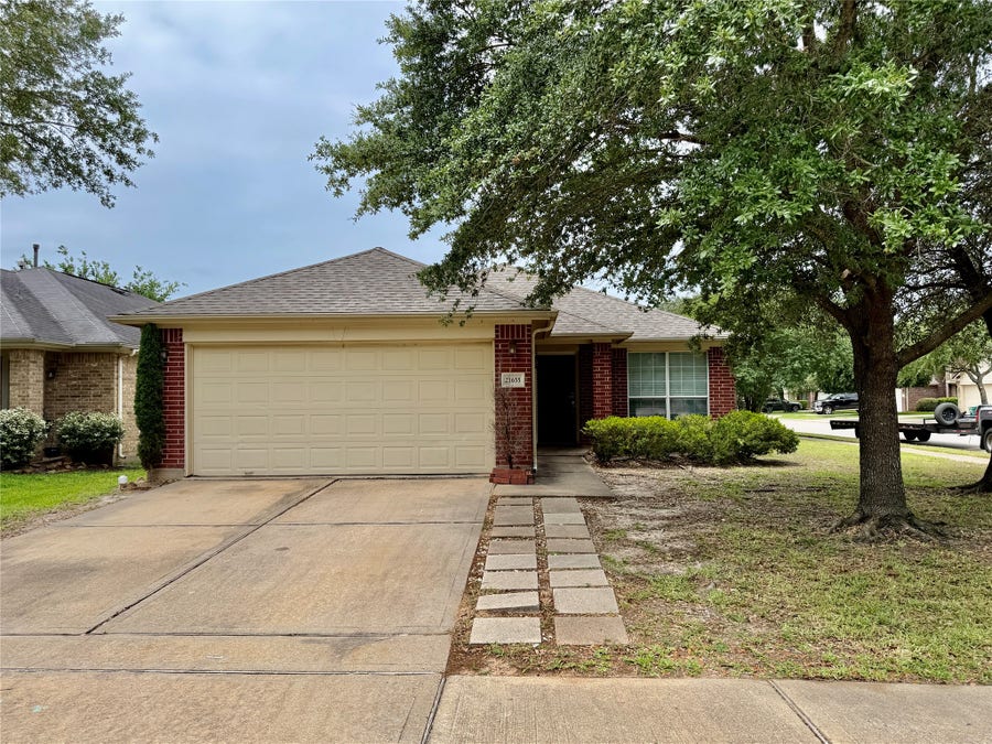 Property photo for 21655 Falvel Sunset Court, Spring, TX