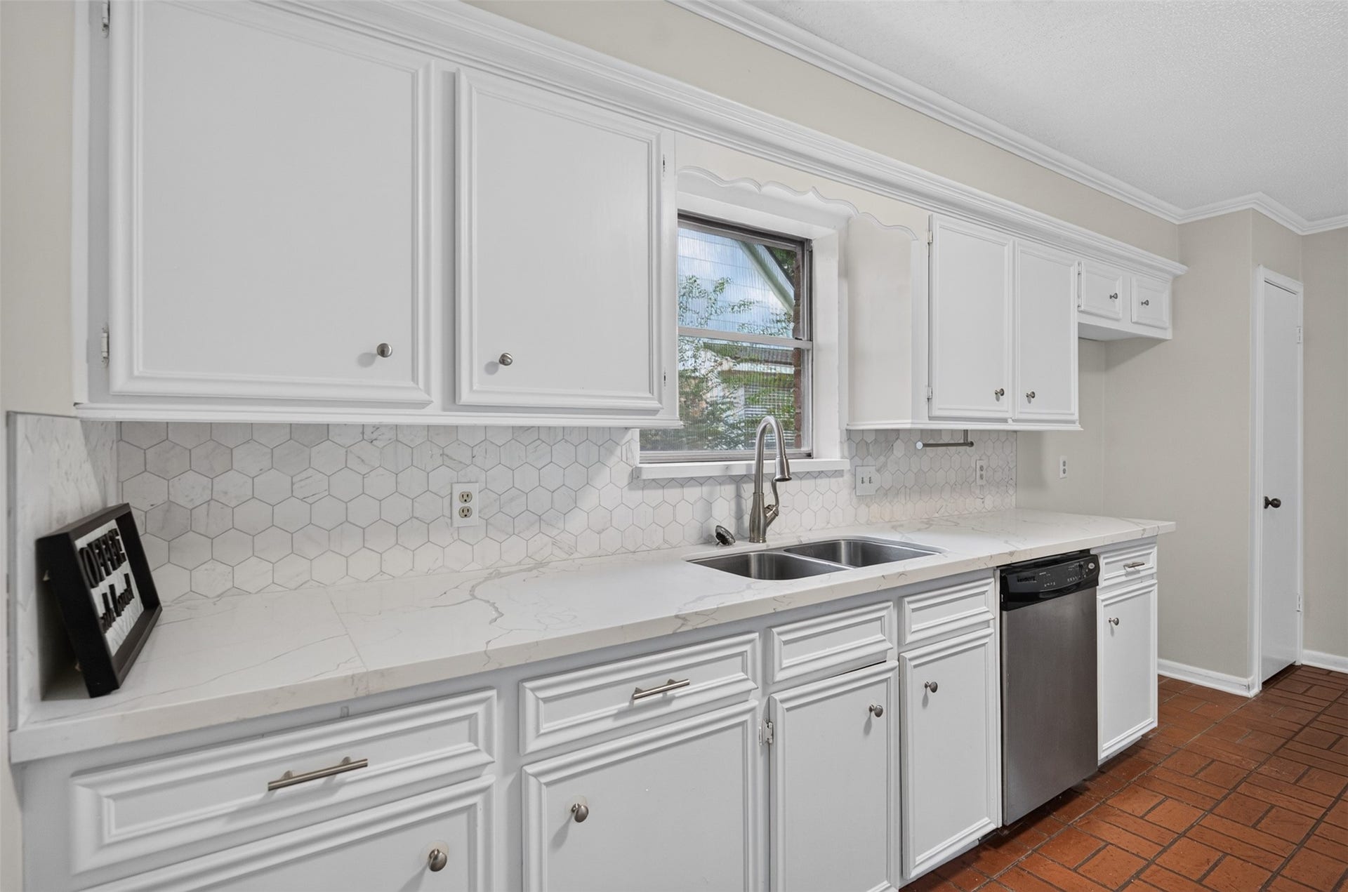 5810 Boyce Springs Drive, Houston, TX 77066