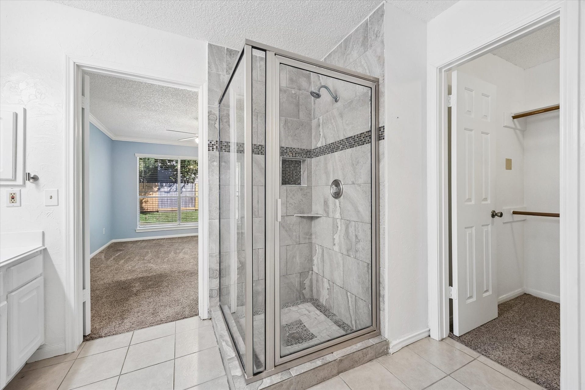 3909 Greenwood Drive, Pearland, TX 77584 3909 Greenwood Drive, Pearland, TX 77584
