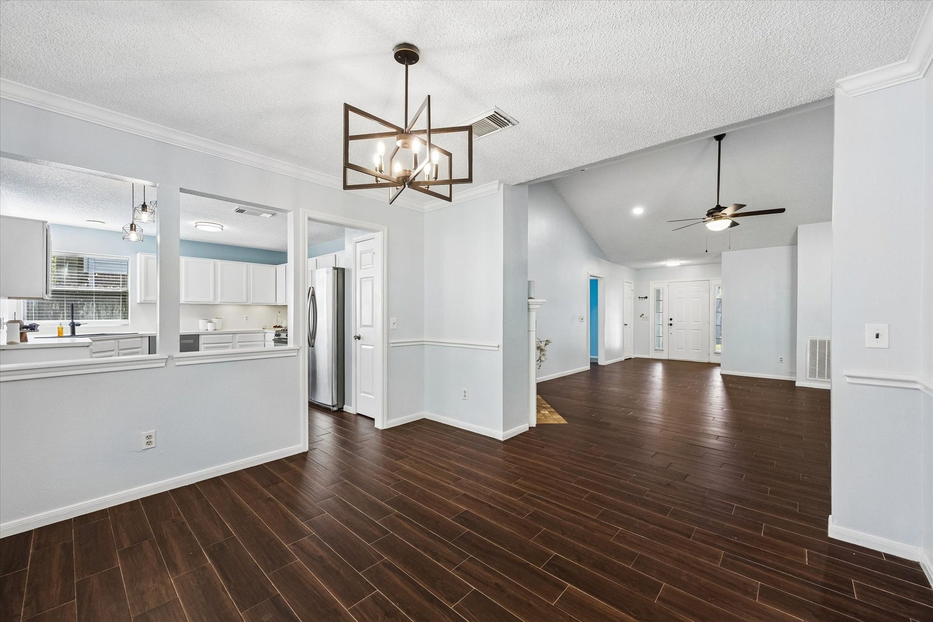 3909 Greenwood Drive, Pearland, TX 77584 3909 Greenwood Drive, Pearland, TX 77584