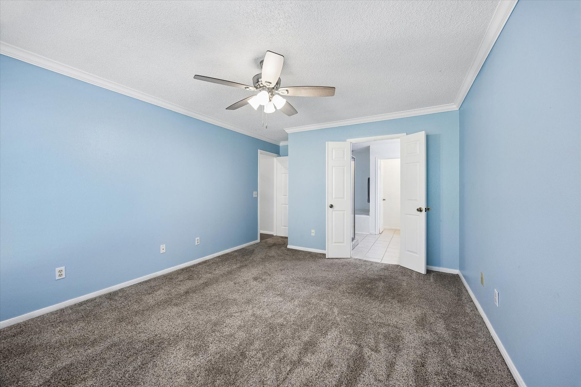 3909 Greenwood Drive, Pearland, TX 77584 3909 Greenwood Drive, Pearland, TX 77584