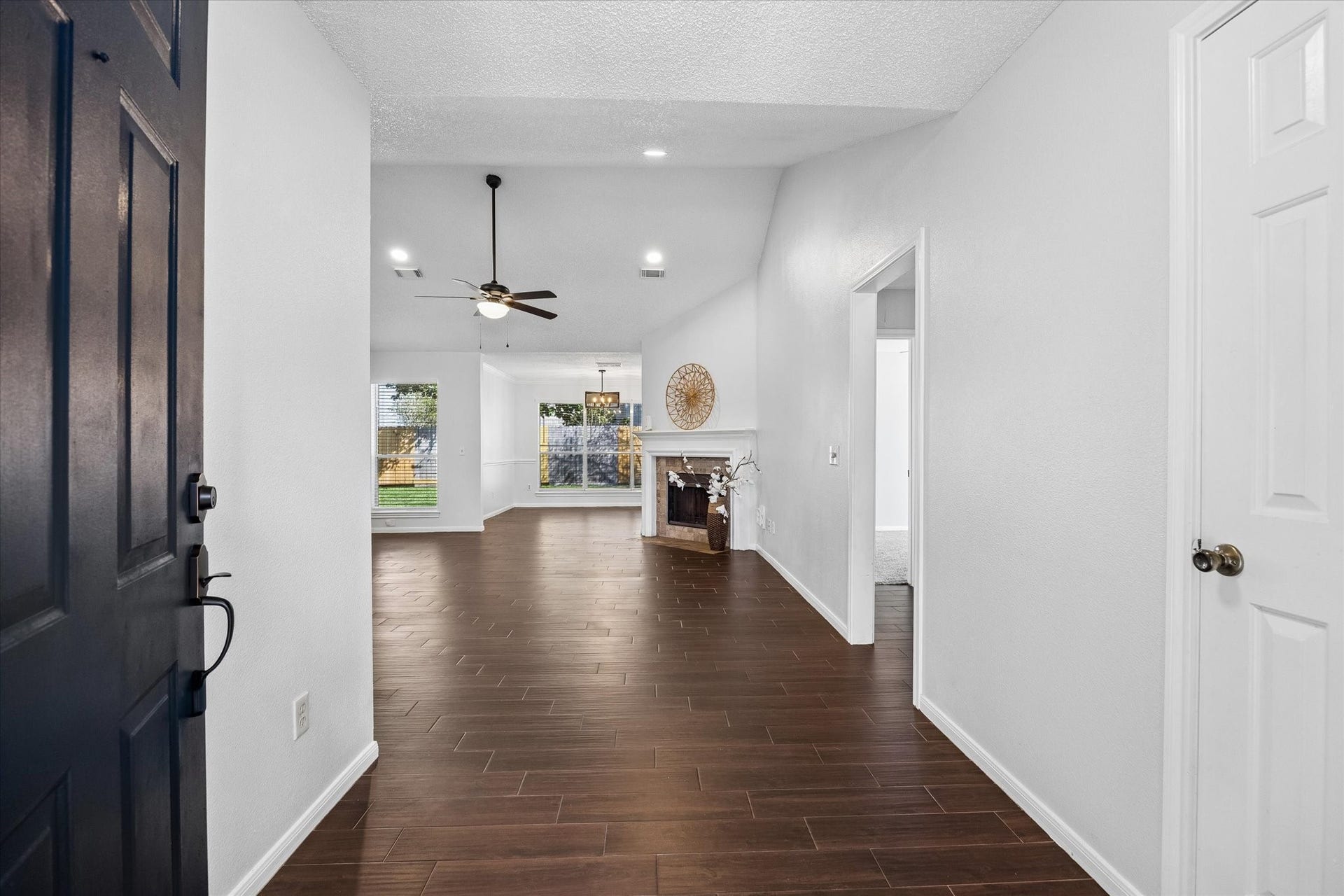 3909 Greenwood Drive, Pearland, TX 77584 3909 Greenwood Drive, Pearland, TX 77584