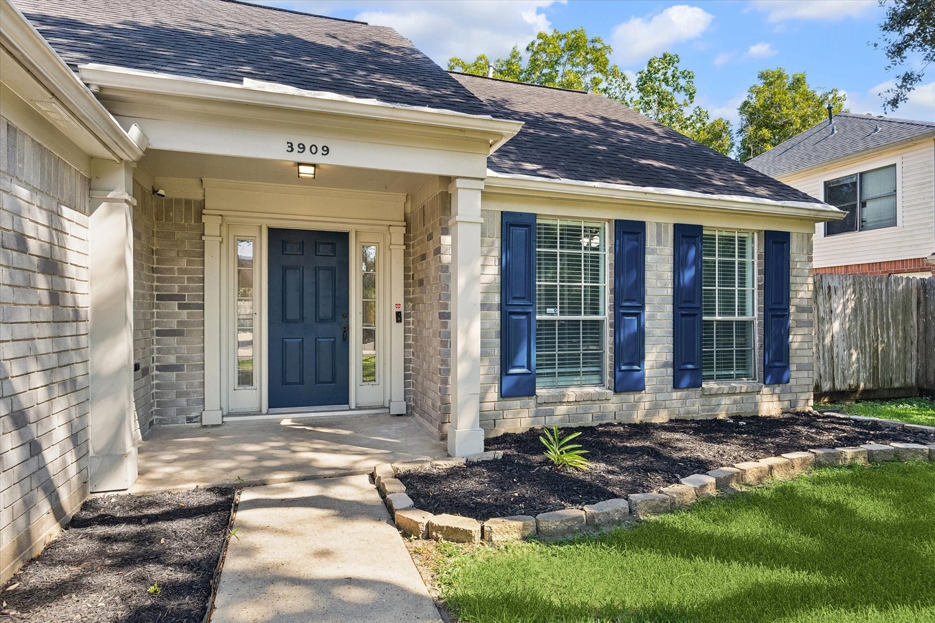 3909 Greenwood Drive, Pearland, TX 77584 3909 Greenwood Drive, Pearland, TX 77584