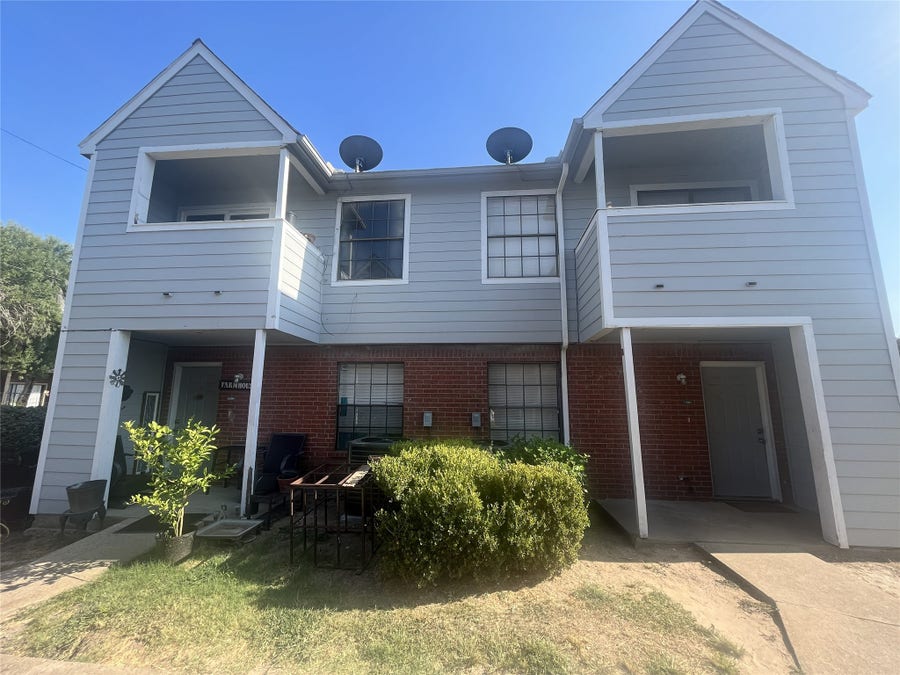Property photo for 7925-7975 Streamside Drive, #17, Houston, TX