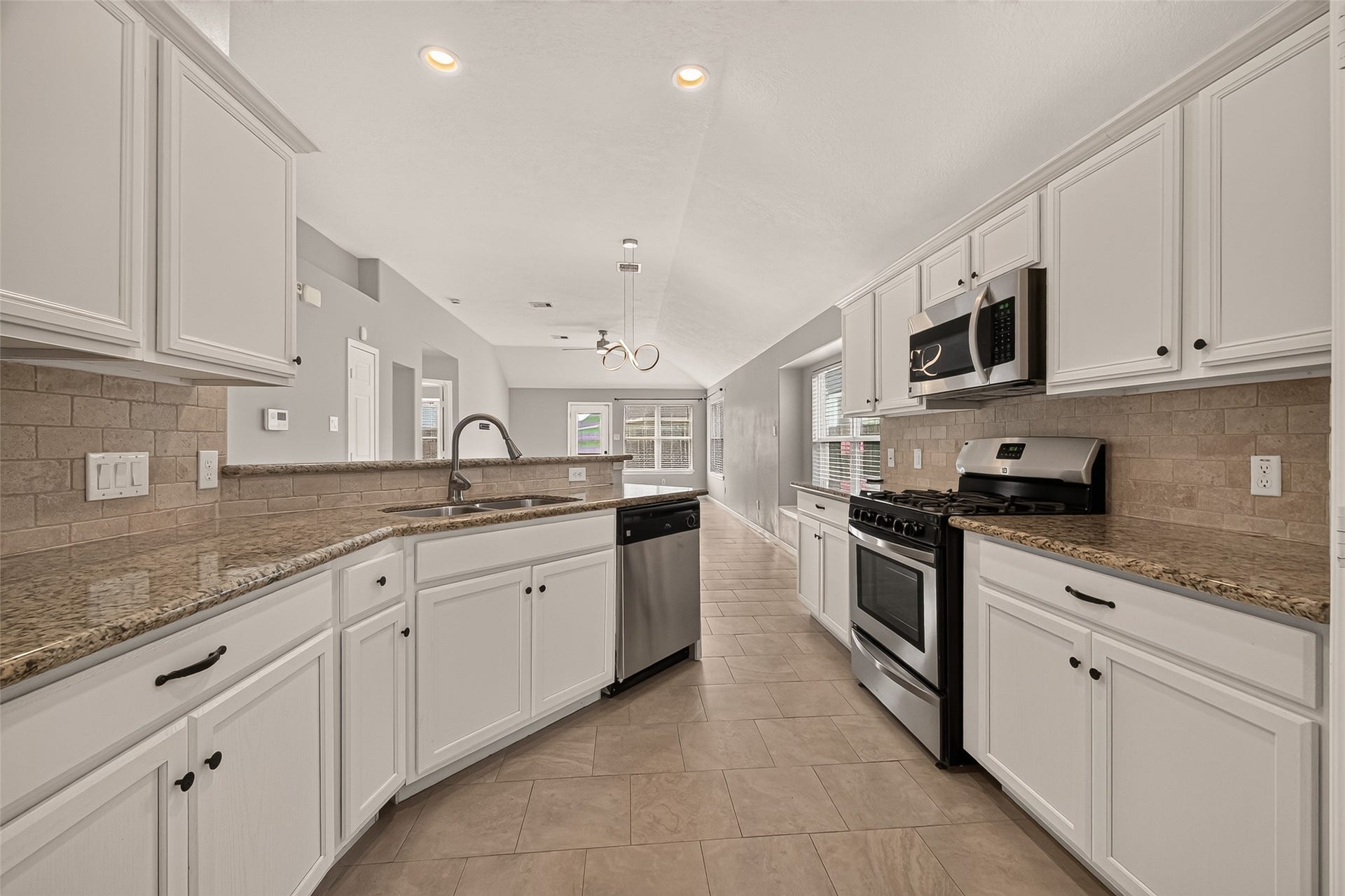 3414 Bluebird Park Lane, Humble, TX 77338