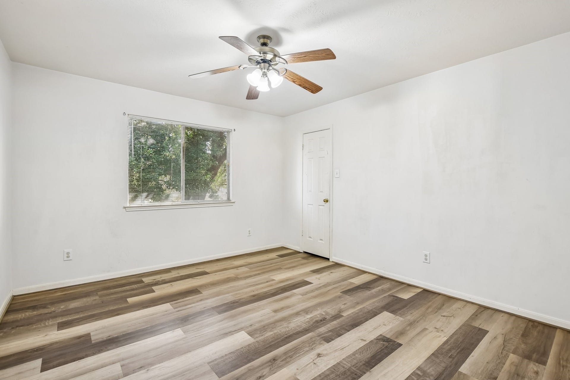 12006 Thornburg Lane, Houston, TX 77067 Bedroom 2