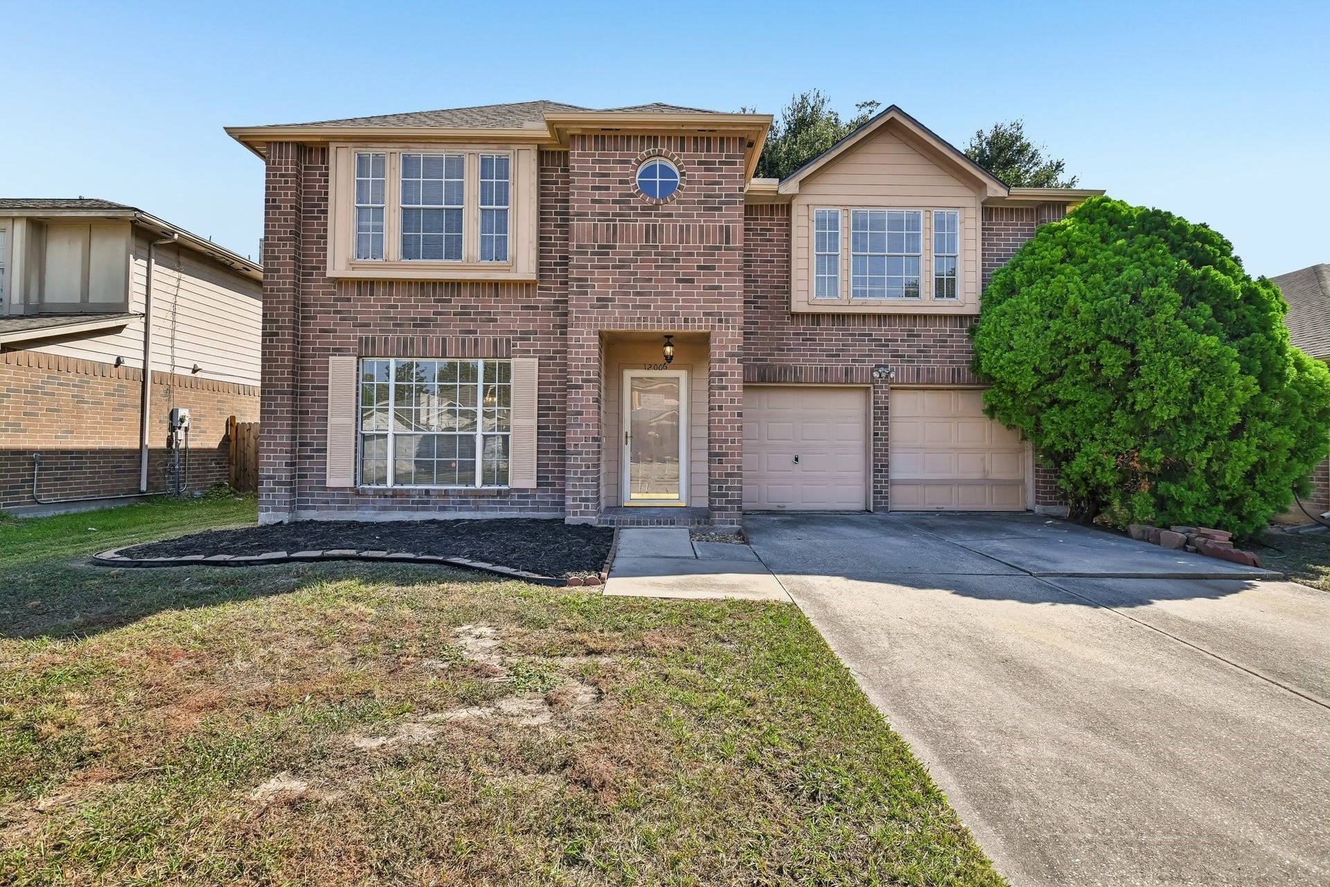 12006 Thornburg Lane, Houston, TX 77067 Welcome Home!