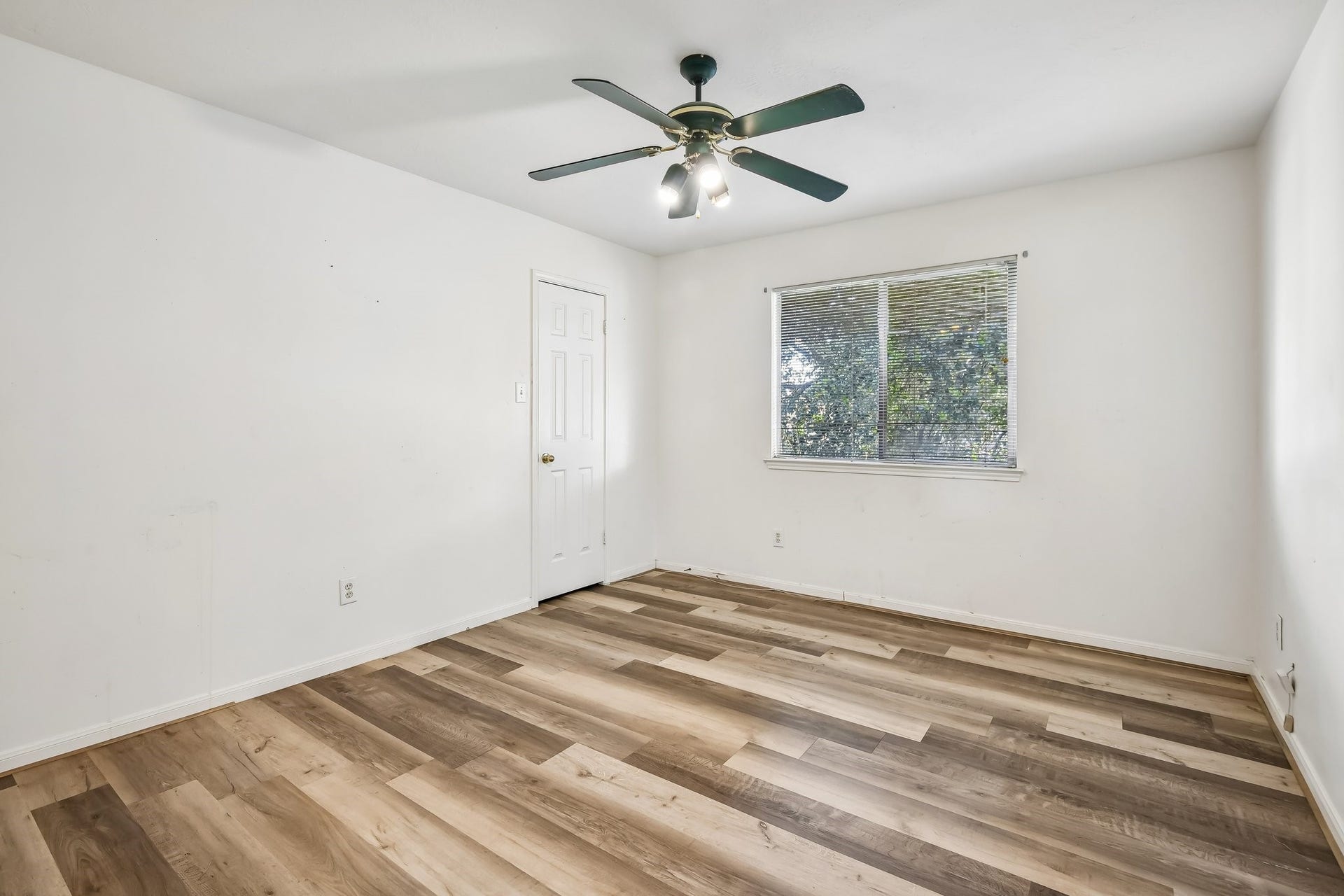 12006 Thornburg Lane, Houston, TX 77067 Bedroom 3