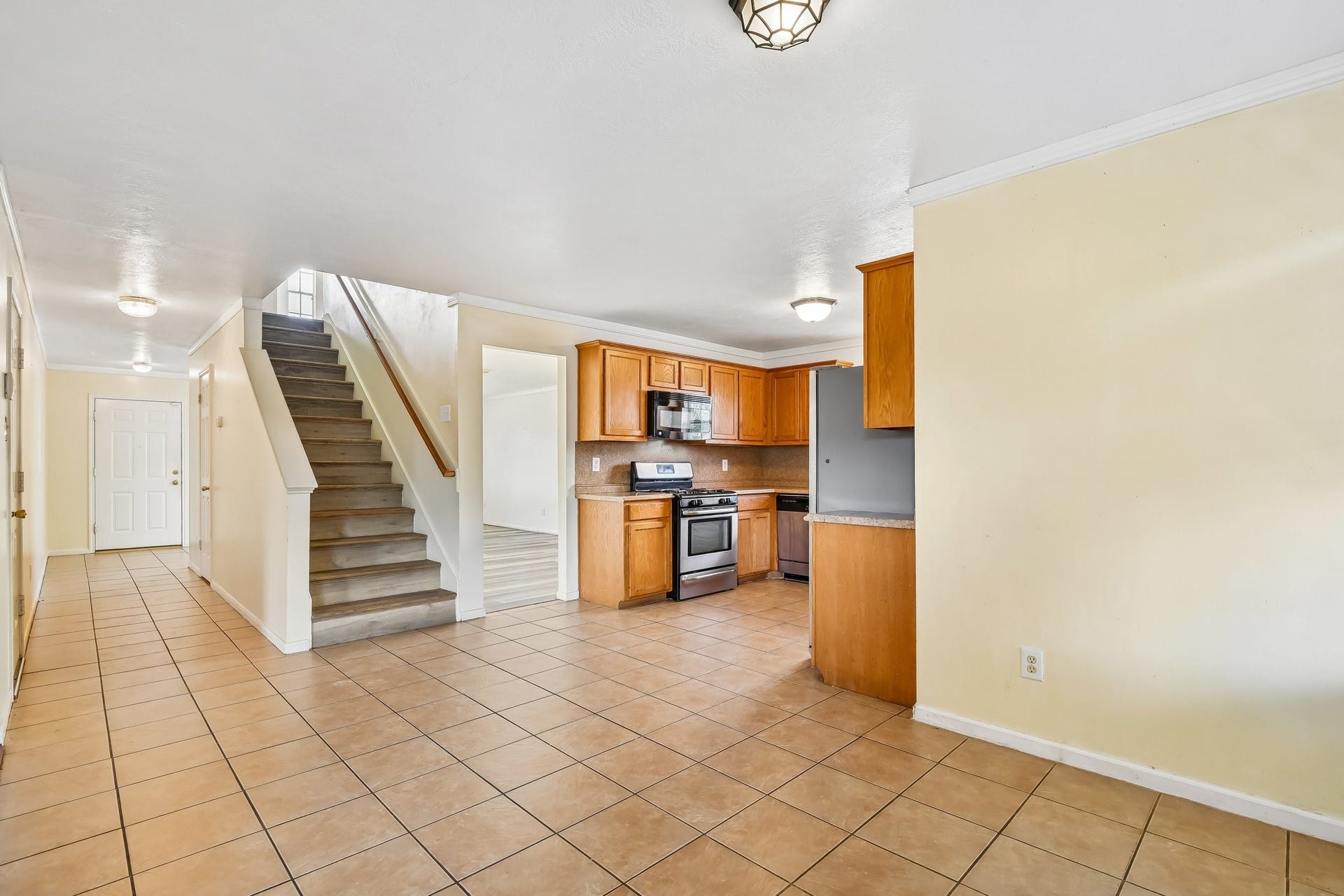 12006 Thornburg Lane, Houston, TX 77067 12006 Thornburg Lane, Houston, TX 77067