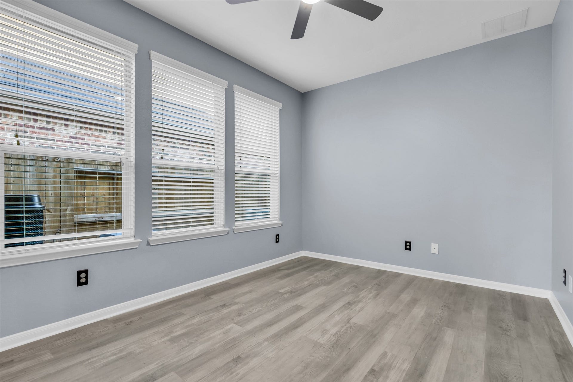 8121 Tranquil Lake Way, Conroe, TX 77385 One of 2 flex rooms downstairs