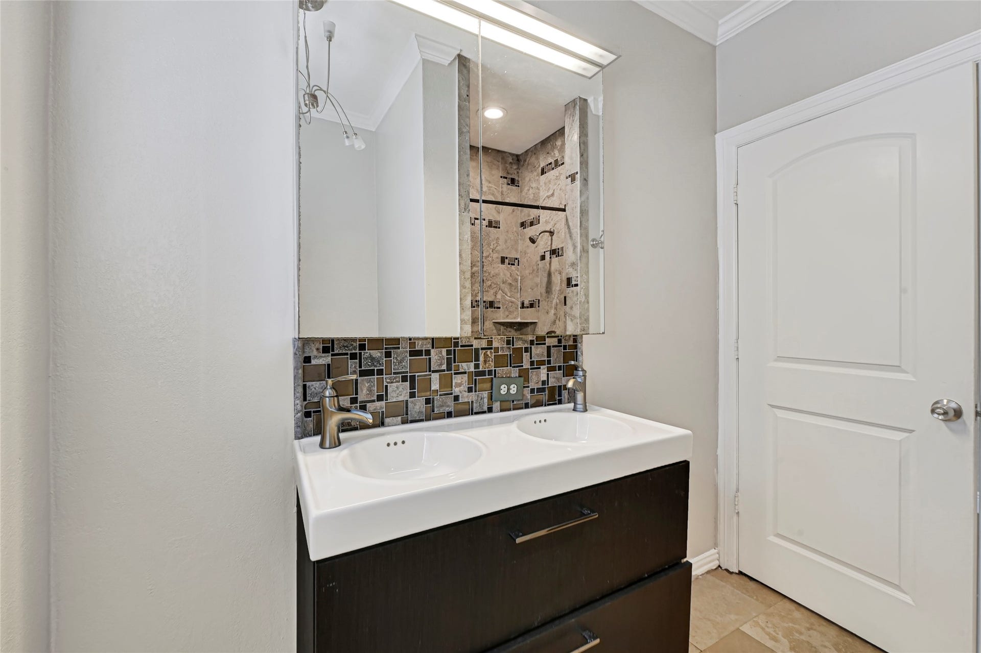 7125 Gillen St, Houston, TX 77087 7125 Gillen St, Houston, TX 77087