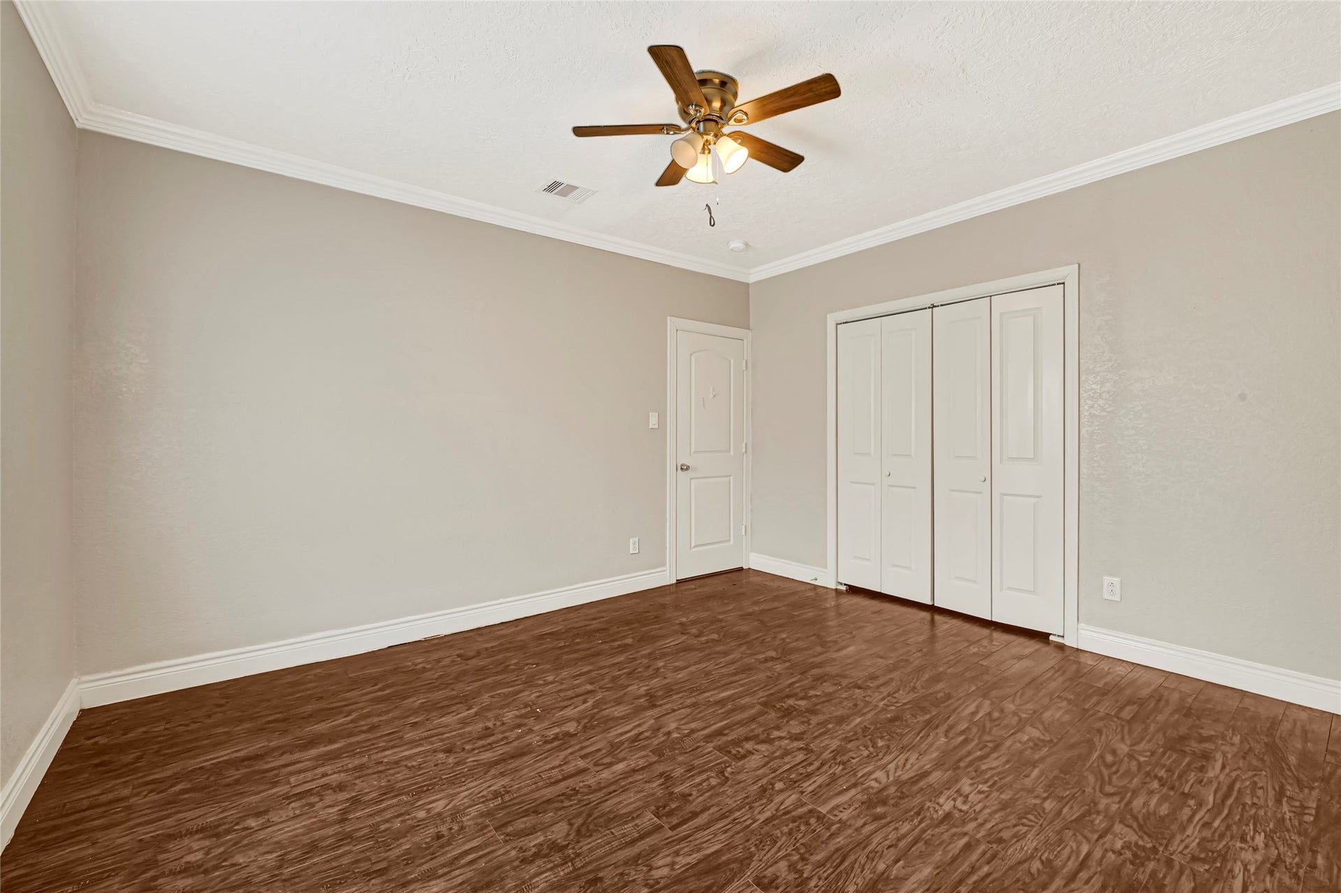 7125 Gillen St, Houston, TX 77087 7125 Gillen St, Houston, TX 77087
