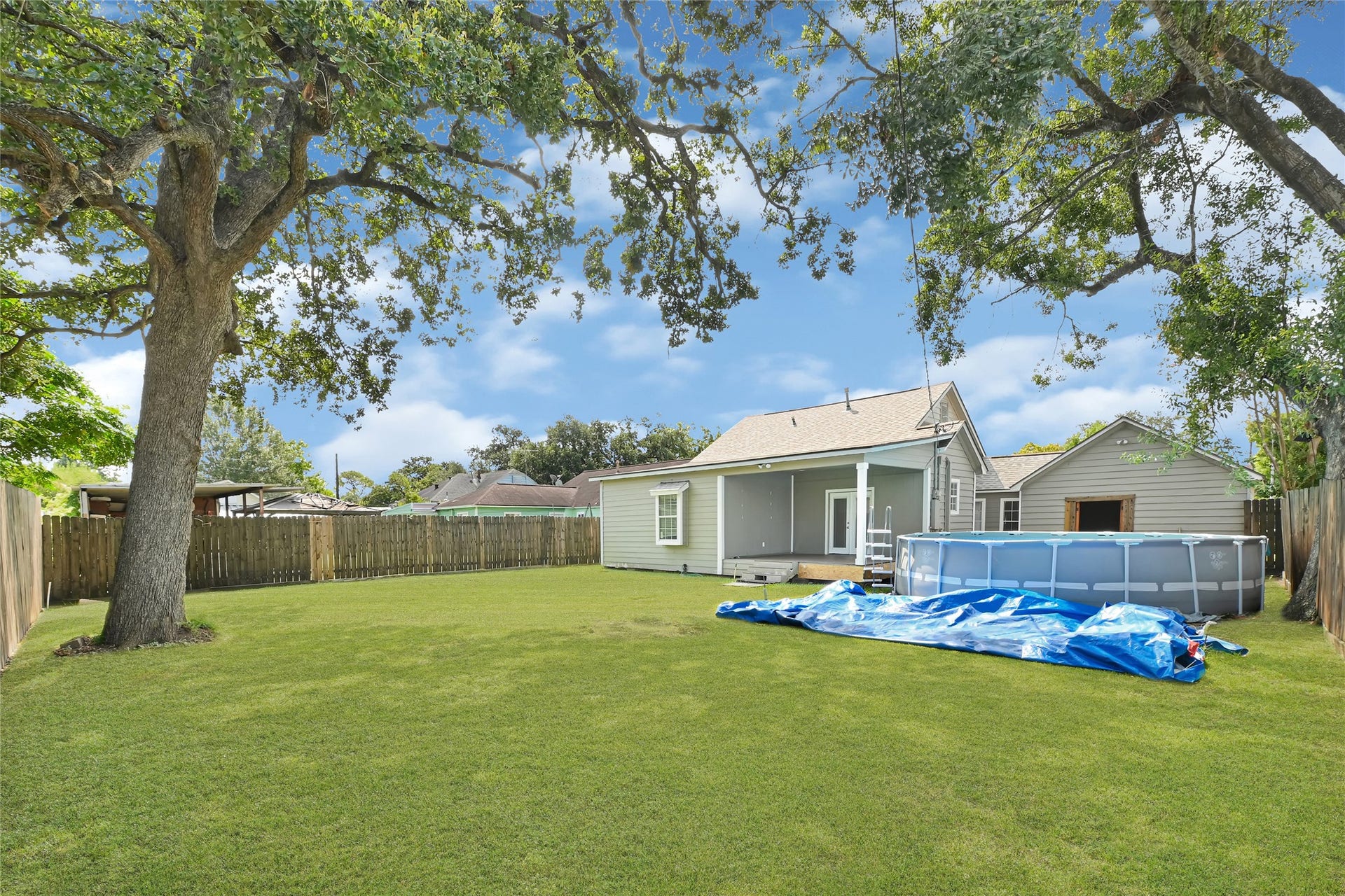 7125 Gillen St, Houston, TX 77087 7125 Gillen St, Houston, TX 77087