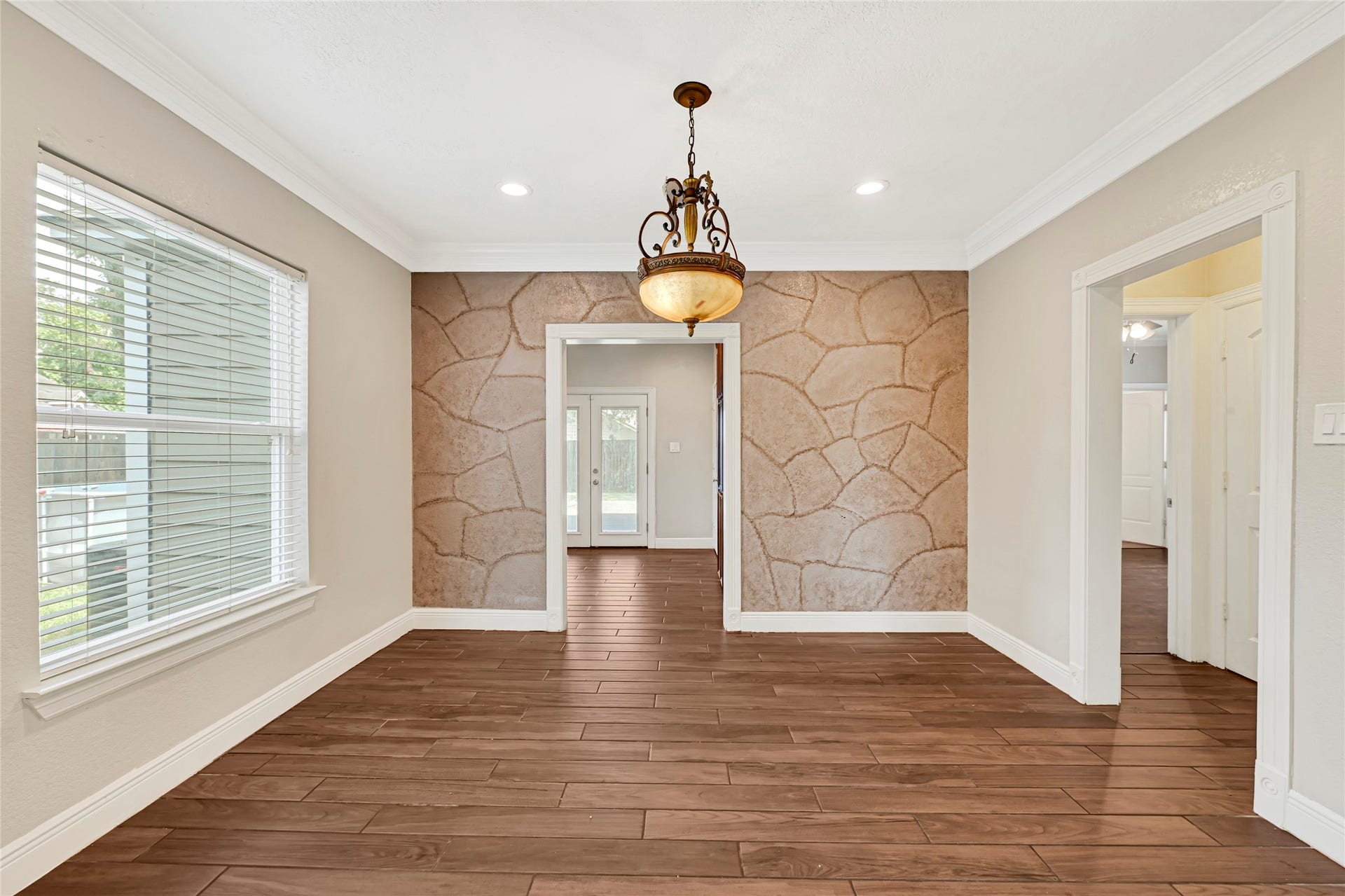 7125 Gillen St, Houston, TX 77087 7125 Gillen St, Houston, TX 77087