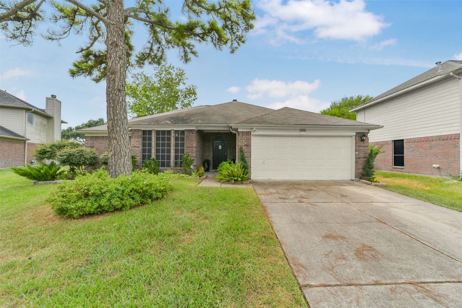 Property photo for 11711 Inga Lane, Houston, TX