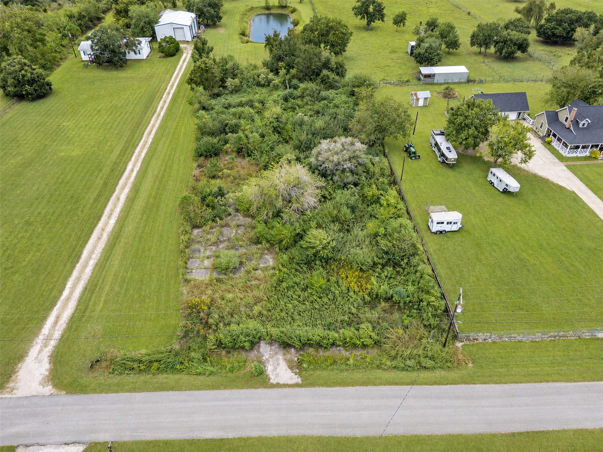 930 Lilley Road, Alvin, TX 77511 930 Lilley Road, Alvin, TX 77511