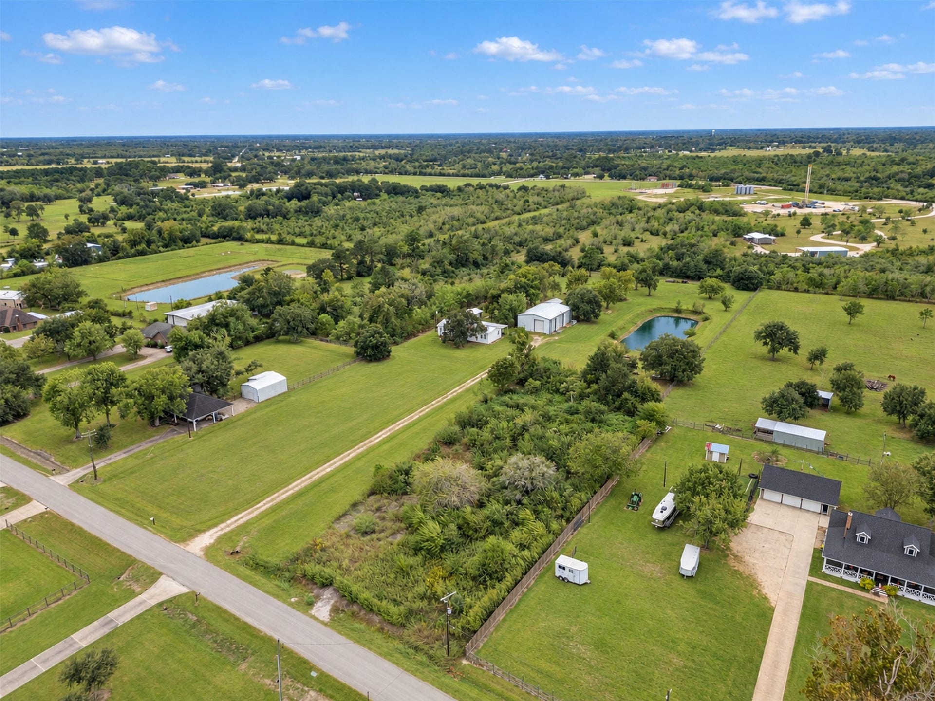 930 Lilley Road, Alvin, TX 77511 Very serene area.