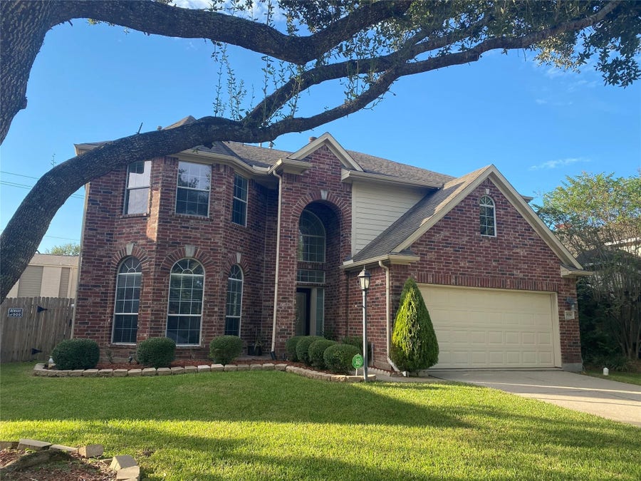 Property photo for 3526 Pine Valley Drive, Pearland, TX