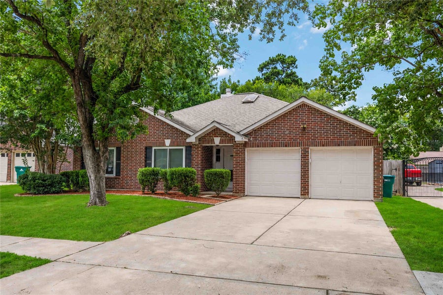 Property photo for 3226 Keygate Drive, Spring, TX