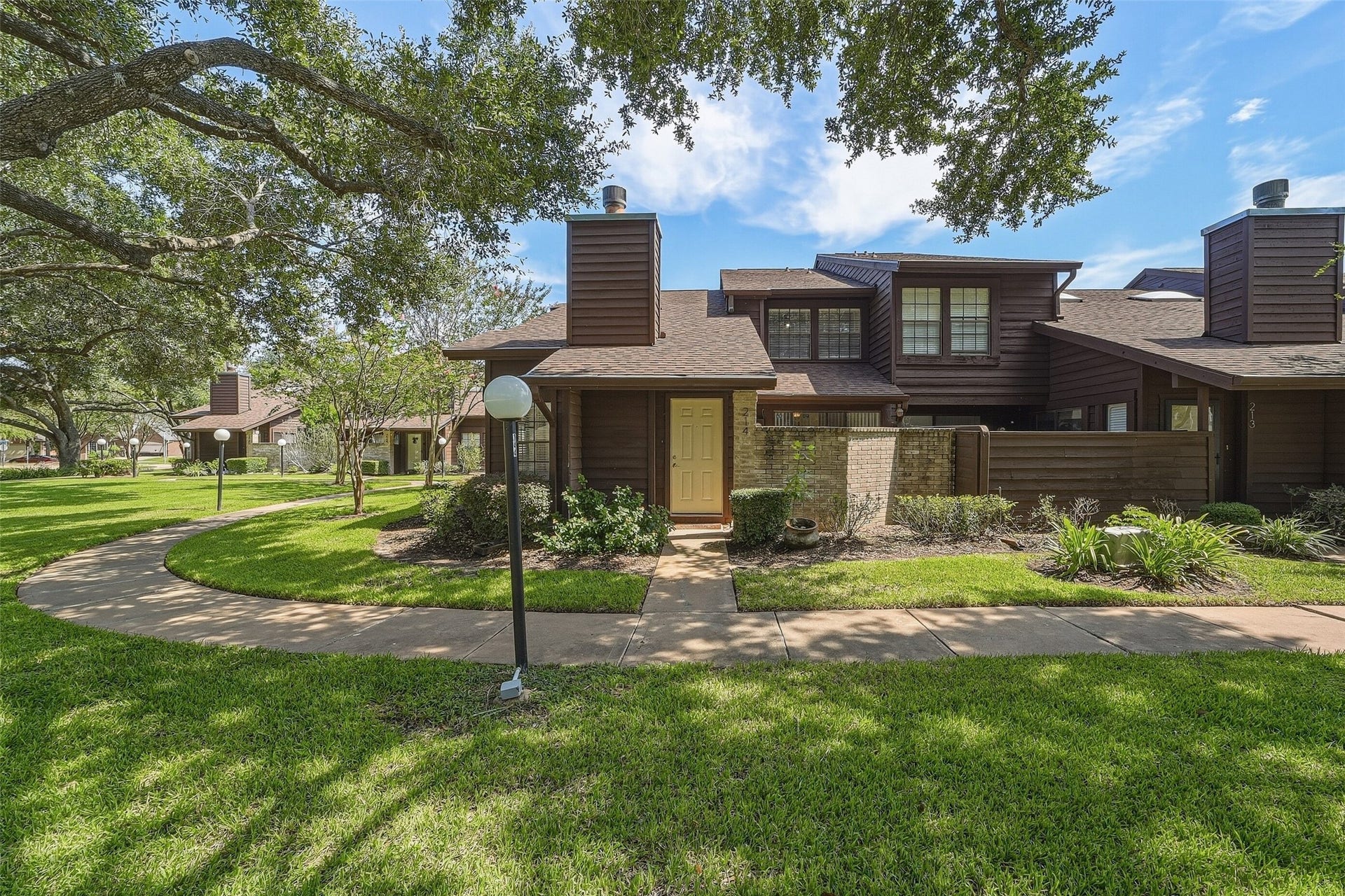 2611 Grants Lake Boulevard, #214, Sugar Land, TX 77479 Welcome to unit 214