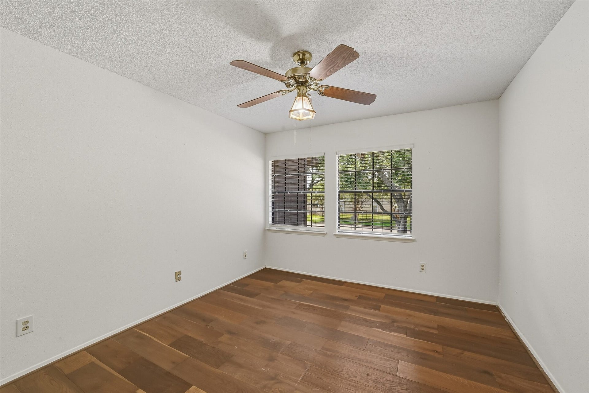 2611 Grants Lake Boulevard, #214, Sugar Land, TX 77479 3rd bedroom