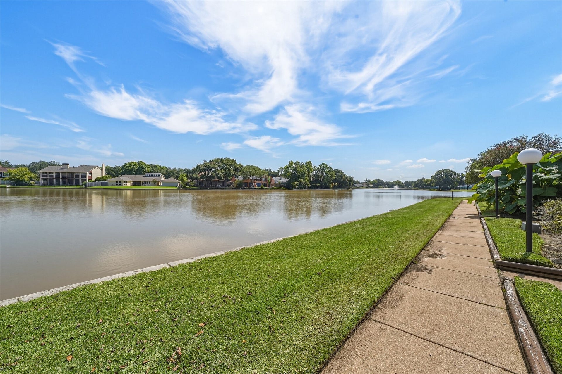 2611 Grants Lake Boulevard, #214, Sugar Land, TX 77479 Area running/walking trails