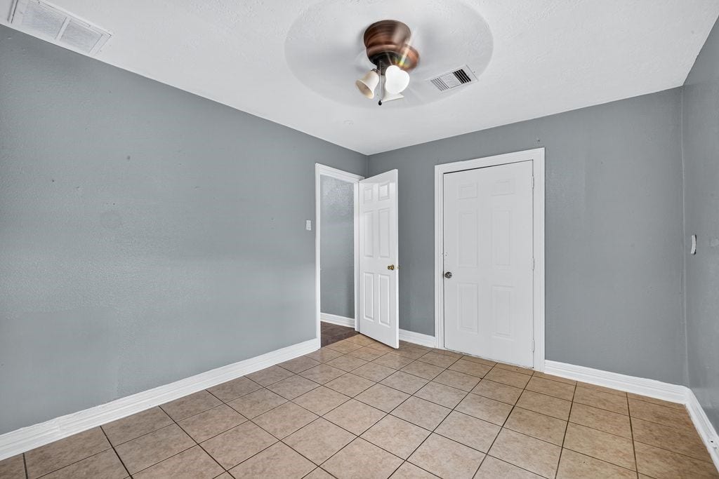 7319 Mountbatten Road, Houston, TX 77033