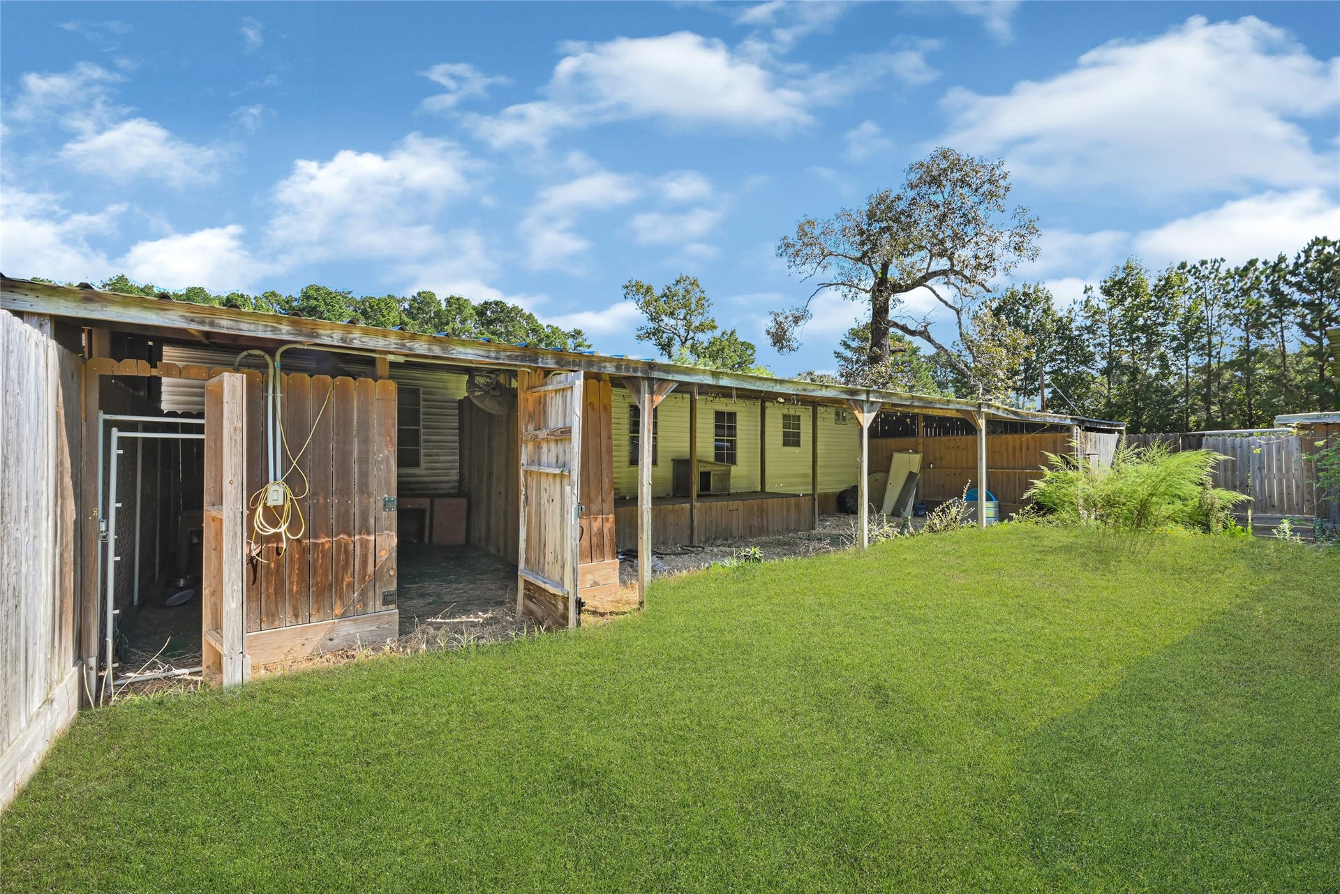 40721 Sandy Hill Road, Montgomery, TX 77316 40721 Sandy Hill Road, Montgomery, TX 77316