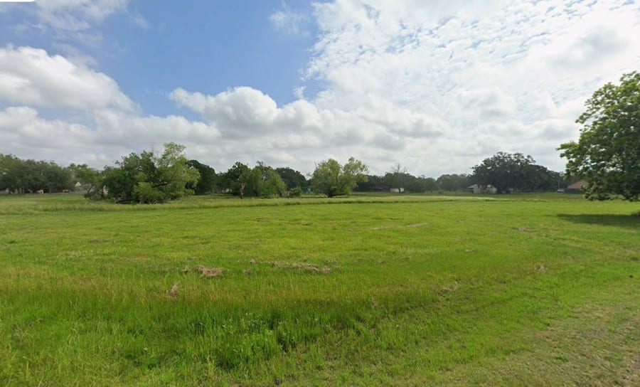 Property photo for 1120 Winchester Court, Angleton, TX