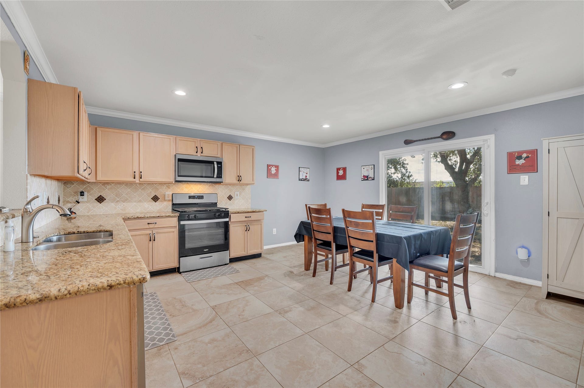 3420 Huisache Boulevard, Pearland, TX 77581 3420 Huisache Boulevard, Pearland, TX 77581