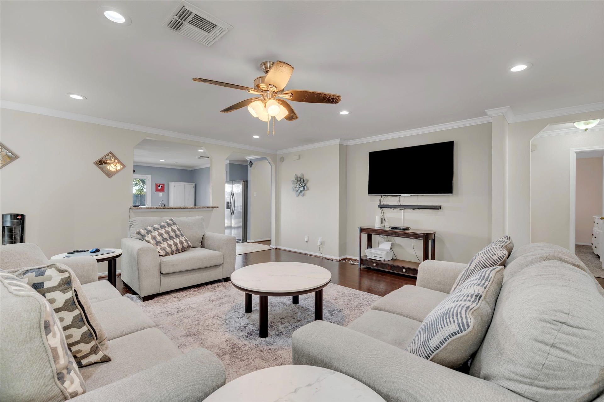 3420 Huisache Boulevard, Pearland, TX 77581 3420 Huisache Boulevard, Pearland, TX 77581