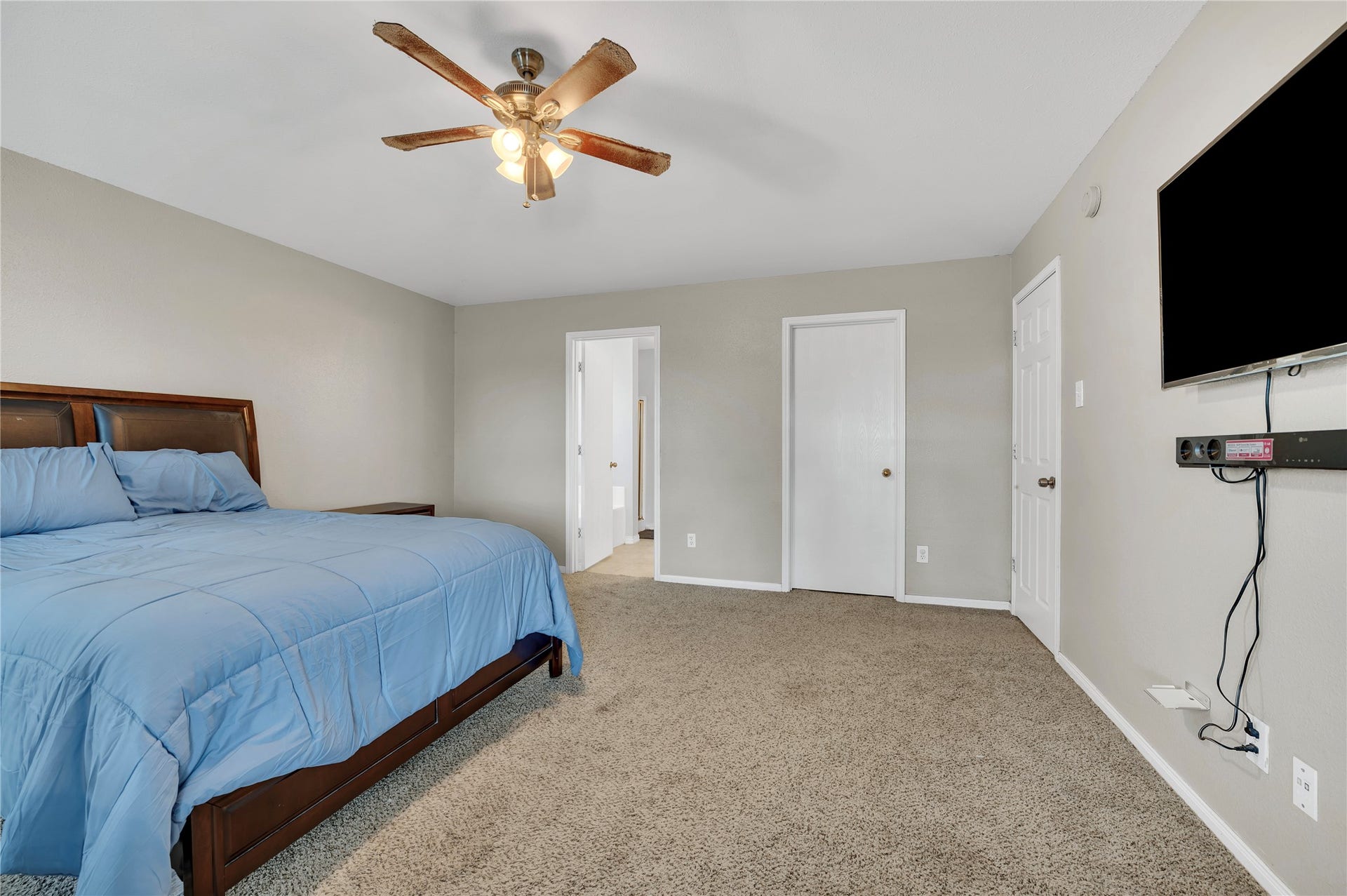 3420 Huisache Boulevard, Pearland, TX 77581 3420 Huisache Boulevard, Pearland, TX 77581
