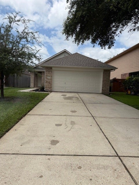 Property photo for 11323 Canyon Shore Drive, Humble, TX