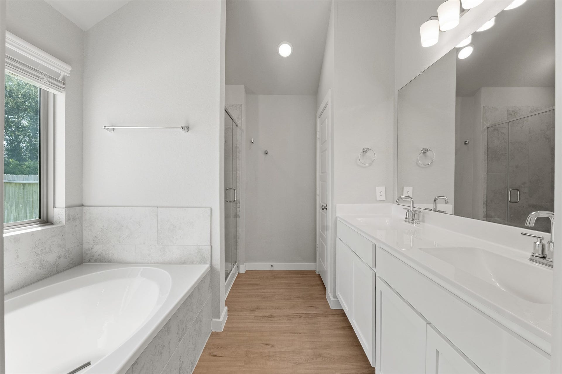 17707 Sapphire Pines Drive, New Caney, TX 77357 Primary bath with separate tub and shower