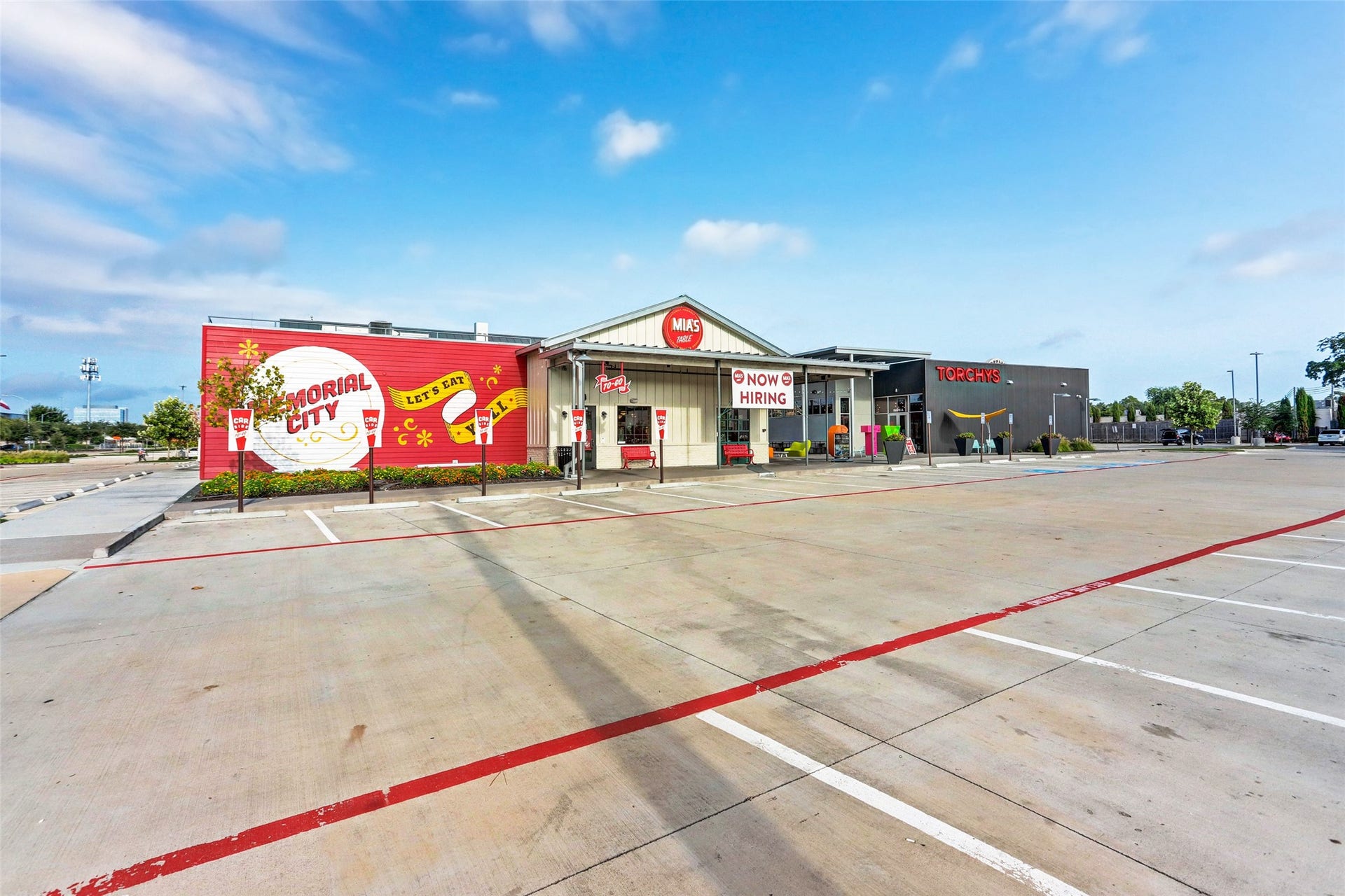 10659 Mayfield Road, Houston, TX 77043 Memorial City brings shopping, dining and entertainment close to home, with casual favorites like Mias Table and Torchys Tacos among the many nearby options. Easy access to this major destination adds another layer of convenience to the Spring Branch lifestyle.