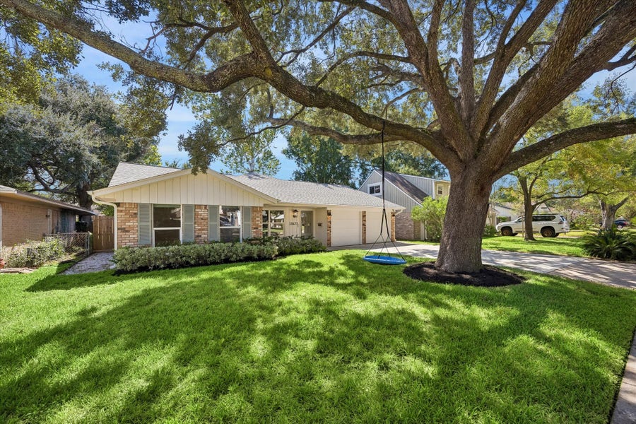 Property photo for 10659 Mayfield Road, Houston, TX