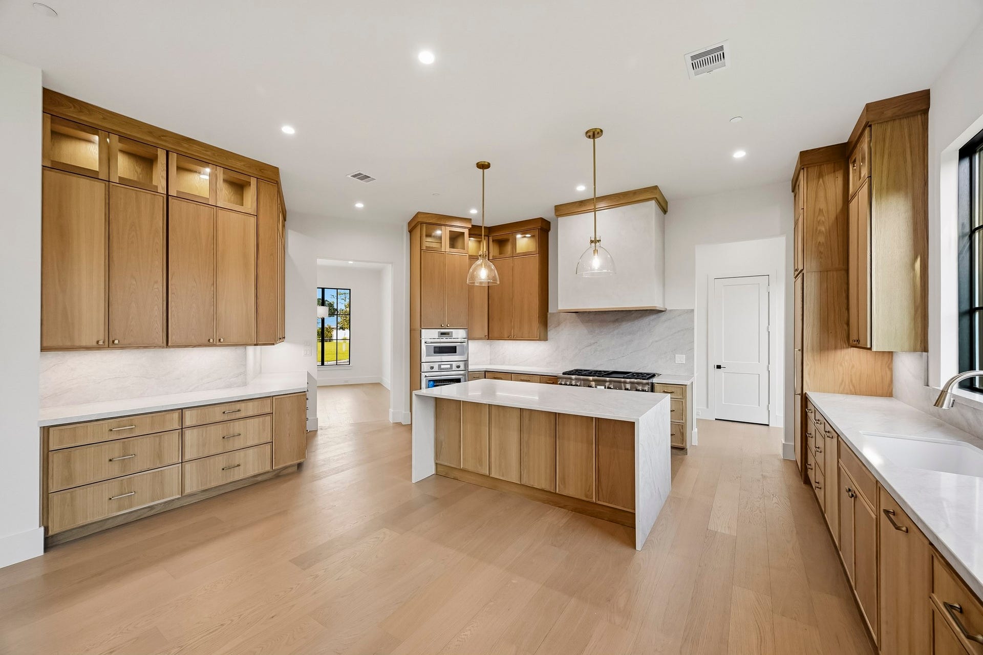 The breakfast area is plenty large enough to be the sole dining area!