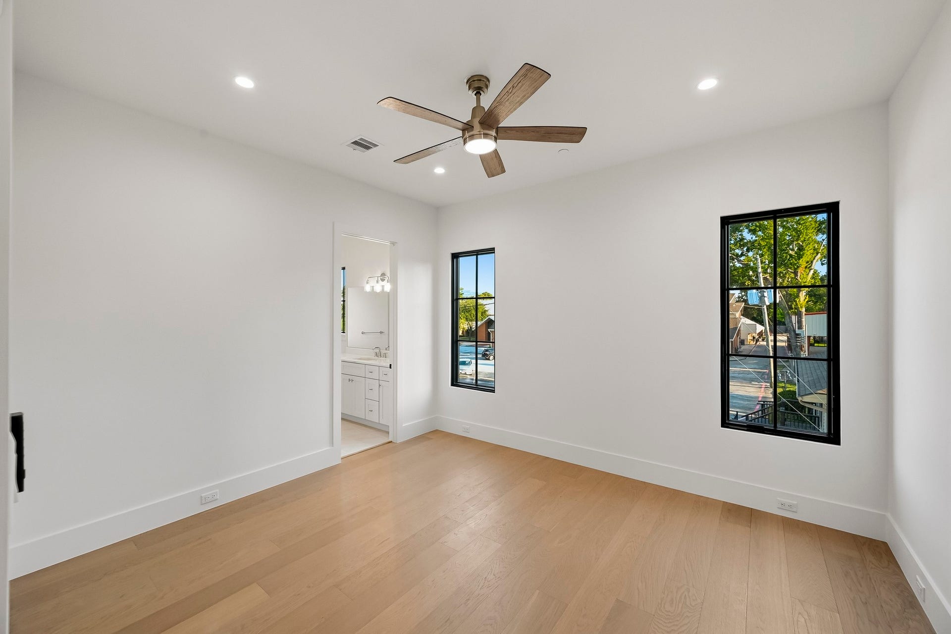 One of two secondary ensuites upstairs!