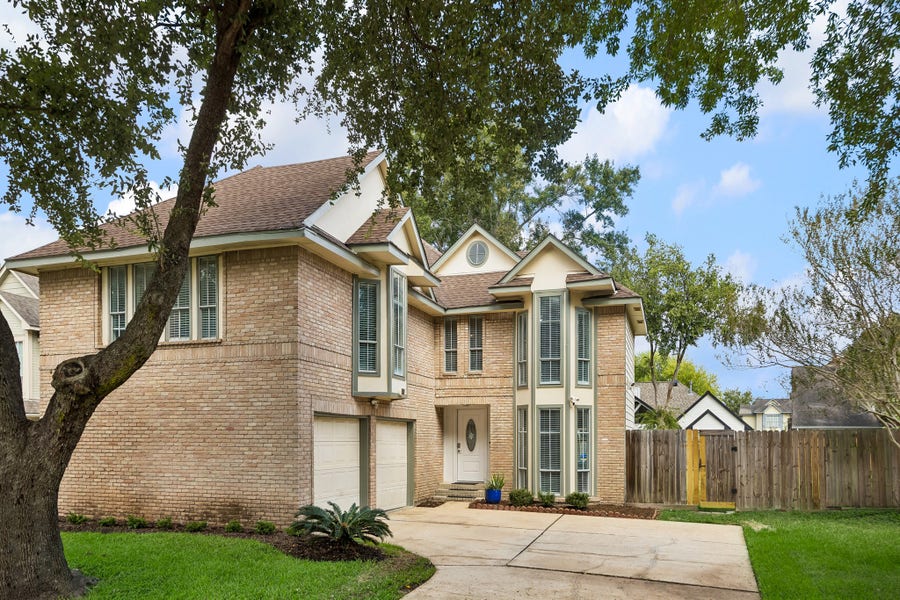 Property photo for 6415 Via Espana Drive, Houston, TX