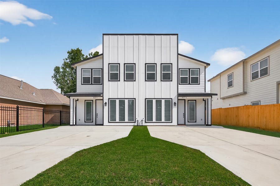 Property photo for 5027 Willow Glen Drive, #A-B, Houston, TX